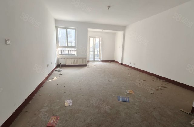 城市主人洋房2楼！带车库！一天未住！带露台！