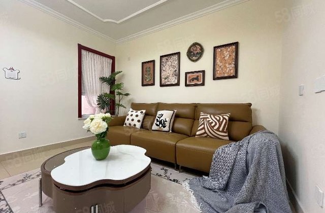 急售 公园首府 荣盛锦绣香堤 送车位储藏室 精装未住 好楼层