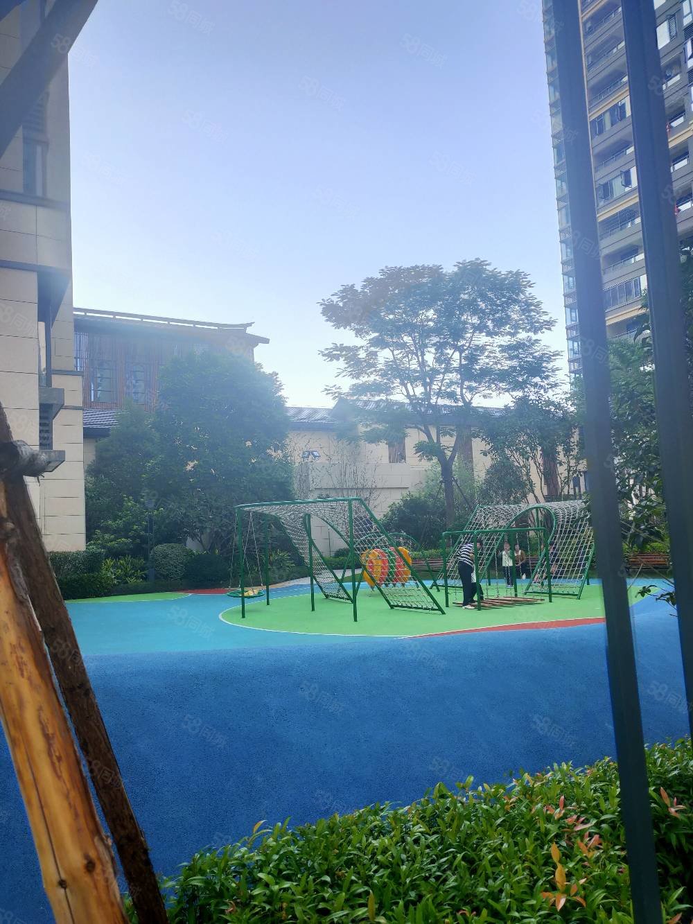 锦绣碧湖a区3室2厅1卫90.14㎡南151万