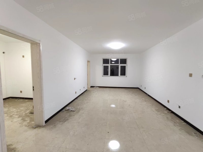 67小三居 北环路7000 房本满二可贷款,明月豪苑-定州58同城