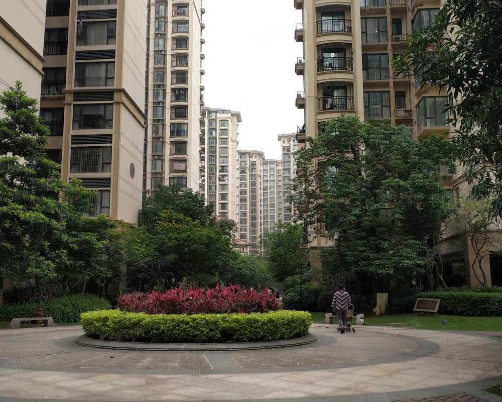 万昌东方巴黎湖岸