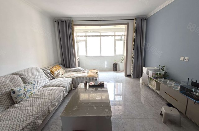 领世城邦3室2厅135㎡90万二手房图片