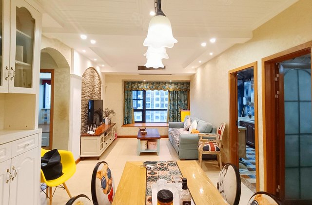 煌华晶萃城3室2厅92㎡135万二手房图片