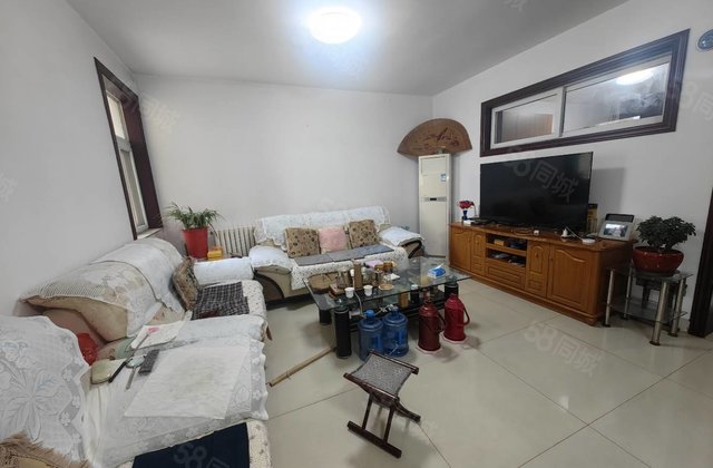 急售 火车站旁      电梯好楼层 134平 仅售60多万