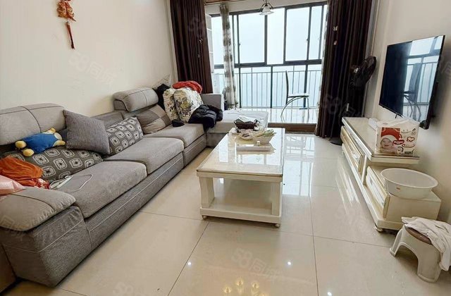 花样年龙年国际中心(二期)2室2厅68.9㎡52万二手房图片