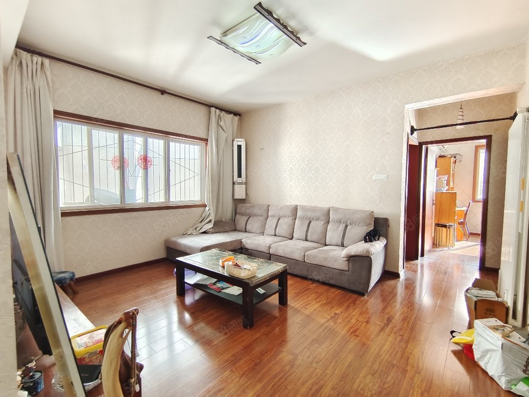 东岳山庄2室2厅1卫90㎡东37万