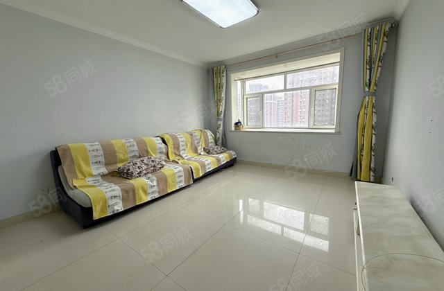 徒骇河旁 董付南区 电梯好楼层 三室 看房随时联系