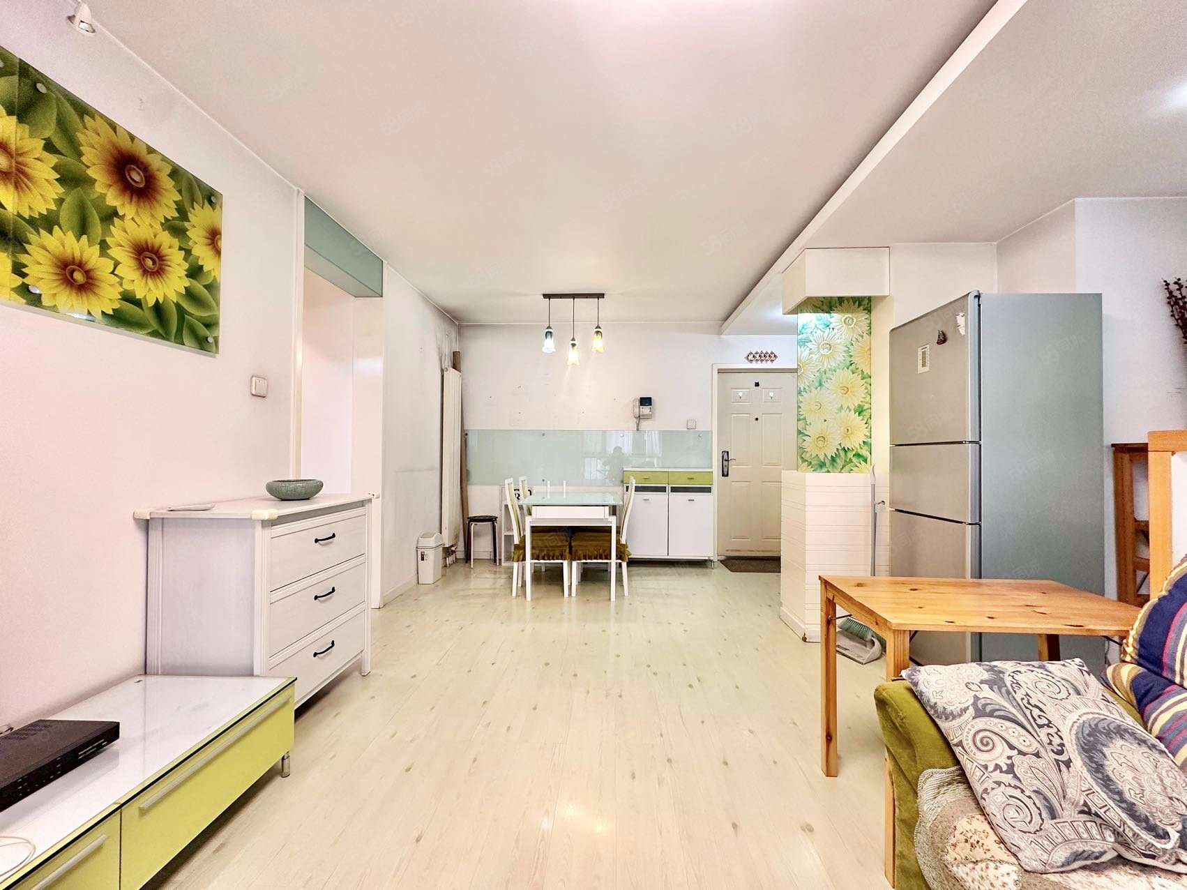 半島國(guó)際公寓2室1廳1衛(wèi)95.09㎡南北699萬(wàn)