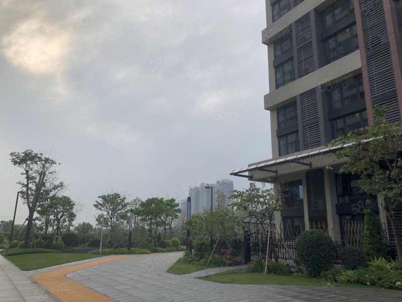 新福港鼎荟2室2厅1卫41㎡南49万