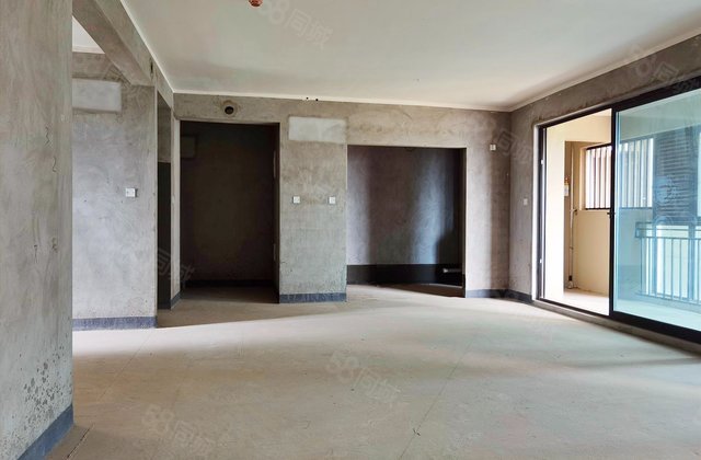 御璟湖山璟樾4室2厅127.77㎡130万二手房图片