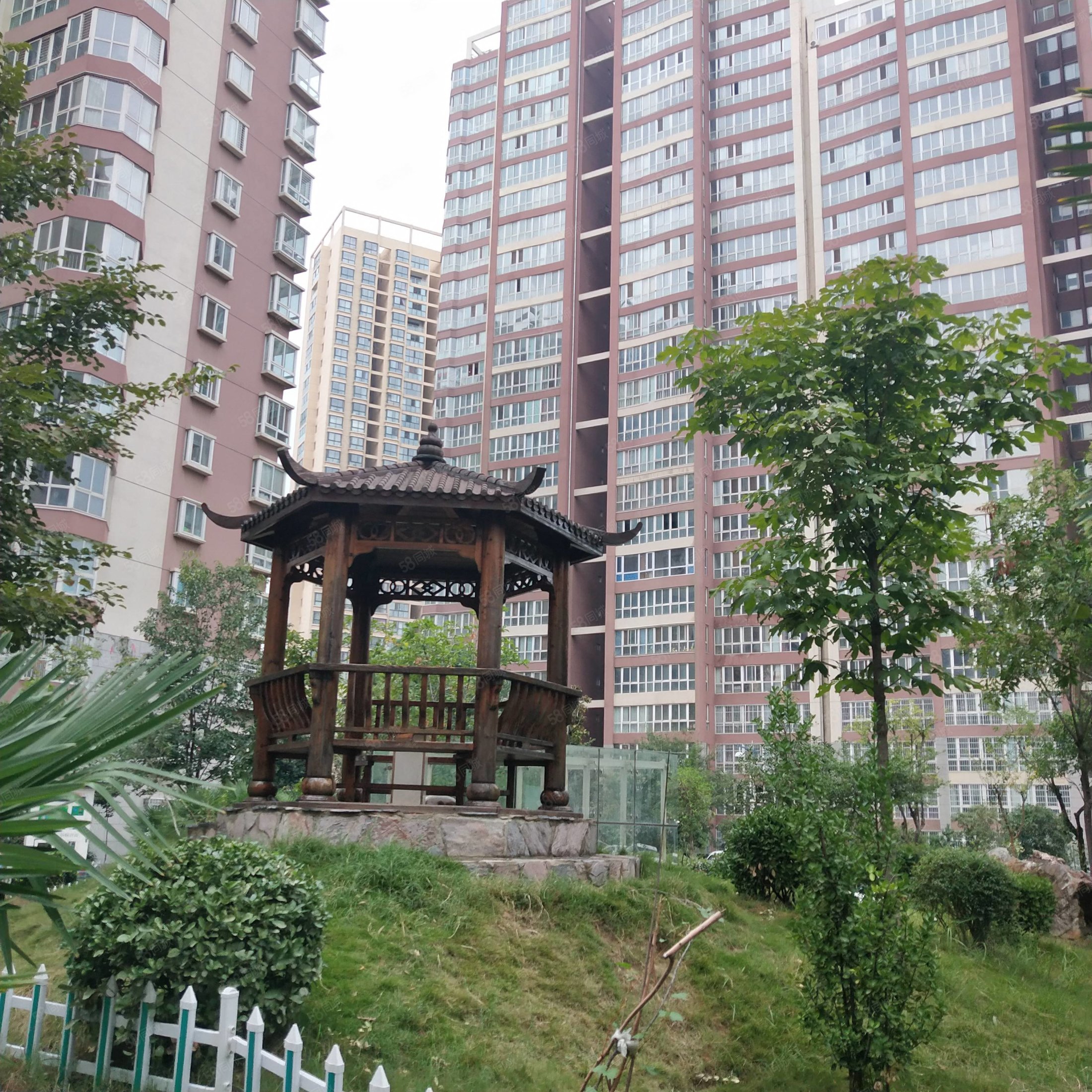 万家园桂花城商住楼