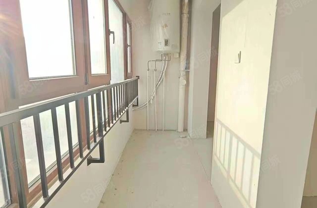 鸿坤理想城3室2厅93.38㎡36万二手房图片