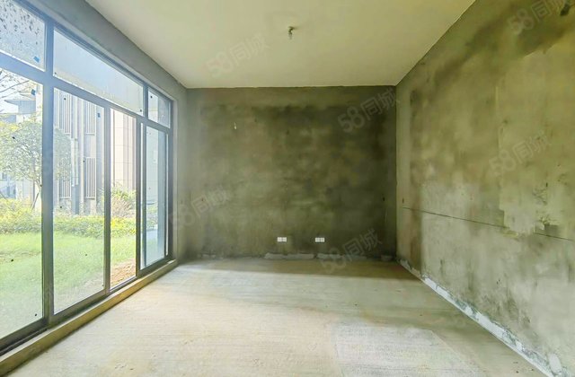 协信天奉合府3室3厅192㎡238万二手房图片