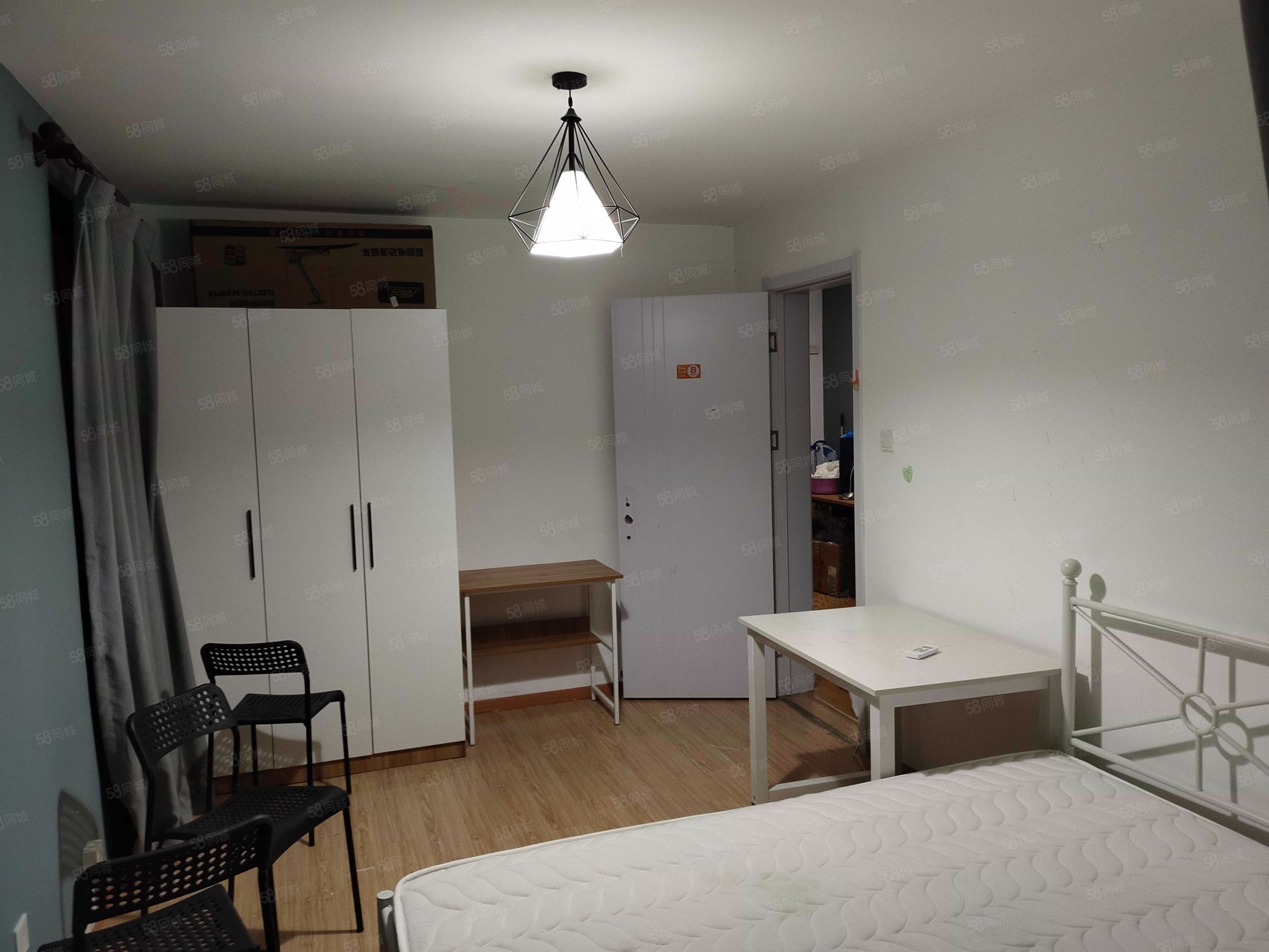 大方居2室1廳1衛(wèi)87.94㎡東南198萬