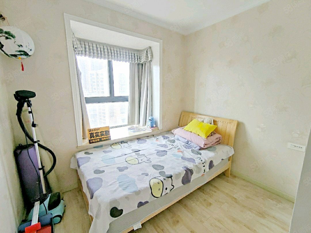 凤凰香郡2室2厅1卫86㎡南北45万