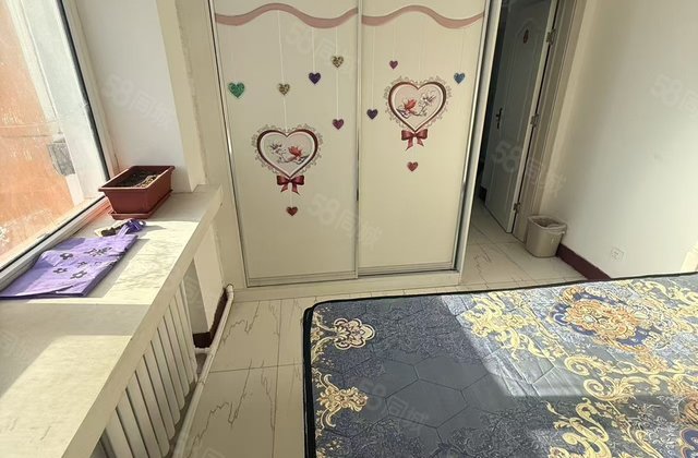 新村(H区)1室1厅65㎡23.8万二手房图片