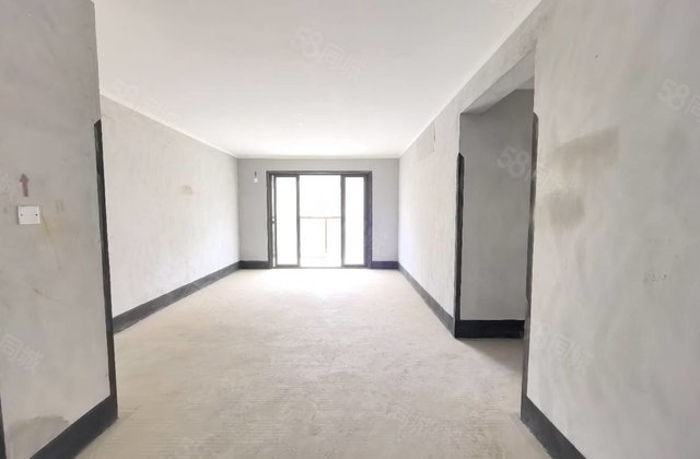 兴进漓江壹号龙瑞阁4室2厅122㎡109.8万二手房图片