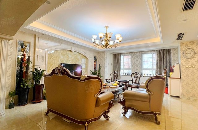 皇冠国际社区(一期)3室2厅145.33㎡235万二手房图片