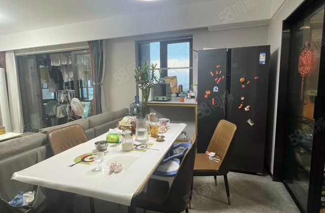 时代倾城(四期)4室2厅122.69㎡97万二手房图片