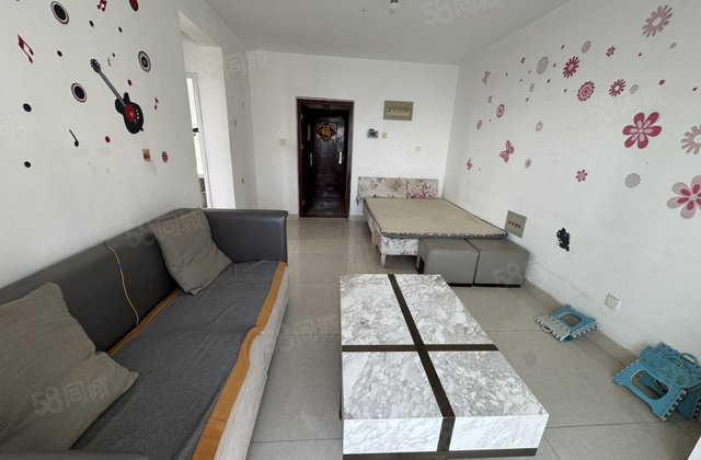 金柱康城 经典一居室 全明户型 市中心位置 看房有钥匙