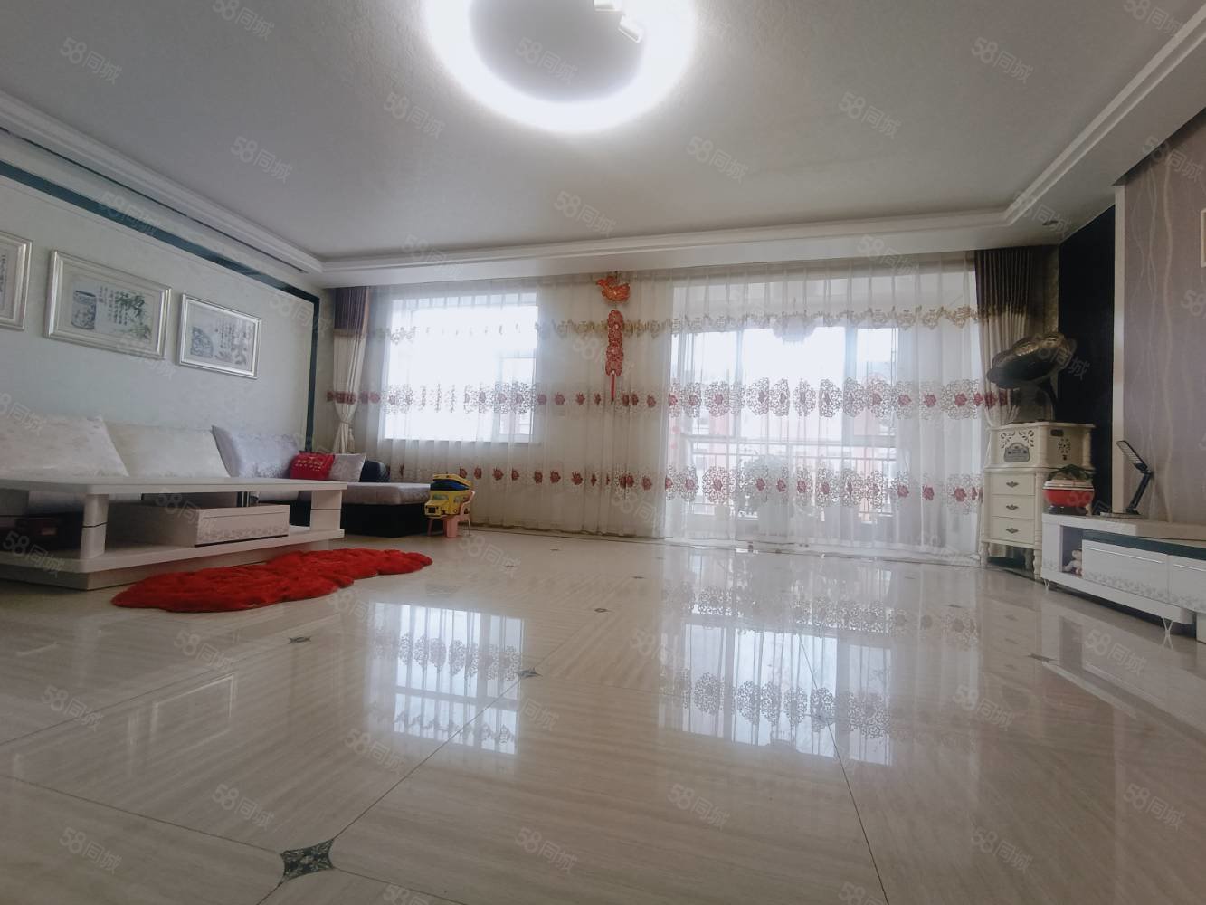 和谐小区3室2厅2卫201㎡南北95万