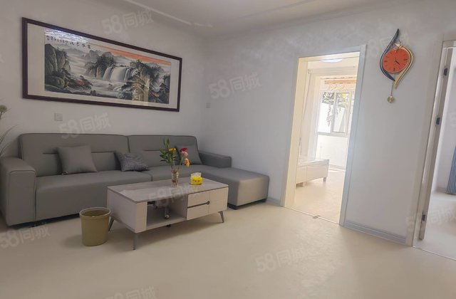 湖北小区一楼带院精装外开门可按揭