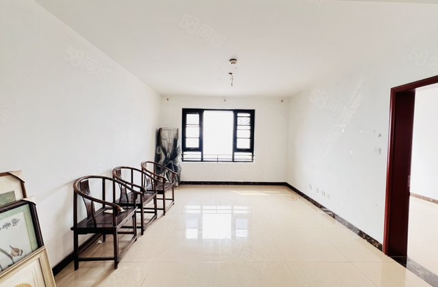 真实在售 百合新城 单价7开头 三叶草 小高层带车储 免大税