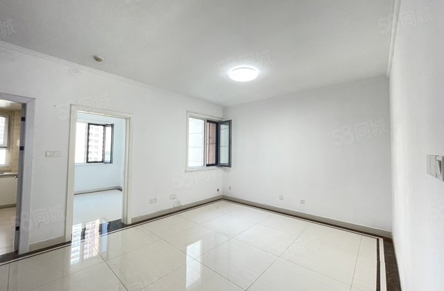 实验 东昌东 清水湾 国岳府 送车位储藏室 免大税