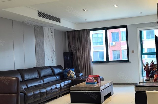 天都花园3室2厅130㎡160万二手房图片