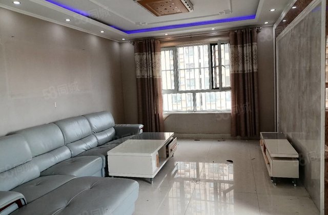 三院附近 海润公园 电梯地暖 带储藏室车位 免大税