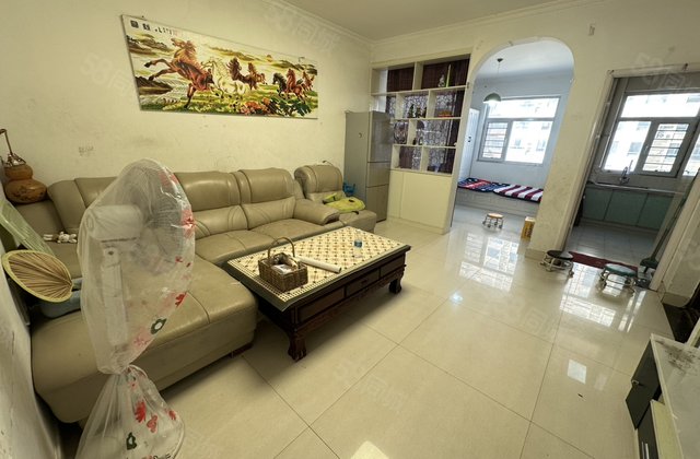 七中旁边 锦绣家园 房龄新 精装三室 带地下室 房东急售