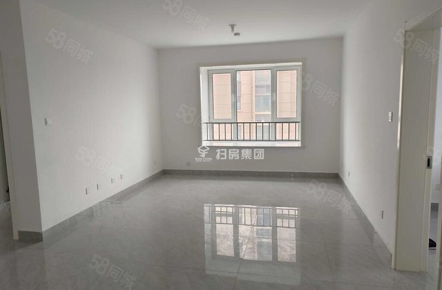 楼层好 近医院 商品房 双卫生间 南北通透 小三房