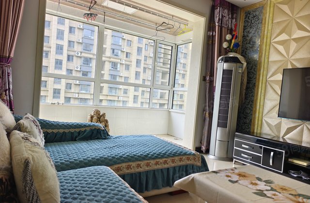 星光东昌丽都精装4室，精装车位储免大税四叶草户型先看房