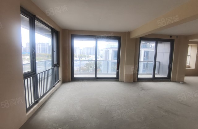 绿城柳岸晓风5室2厅240.57㎡800万二手房图片