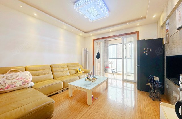 佳兆业君汇上品3室2厅105.6㎡136万二手房图片