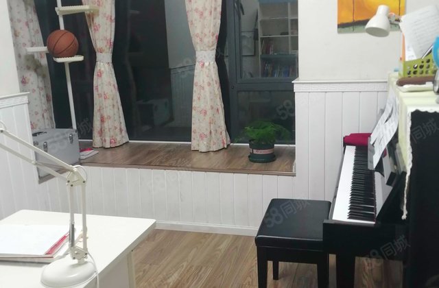 摩玛新城4室2厅122.68㎡200万二手房图片