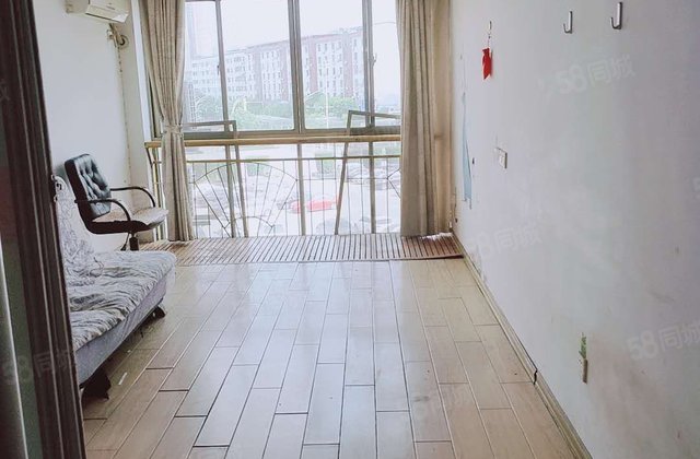 5926元/㎡32万甘女士房东满二年临川上顿渡学府路v公馆低层(共14层)北