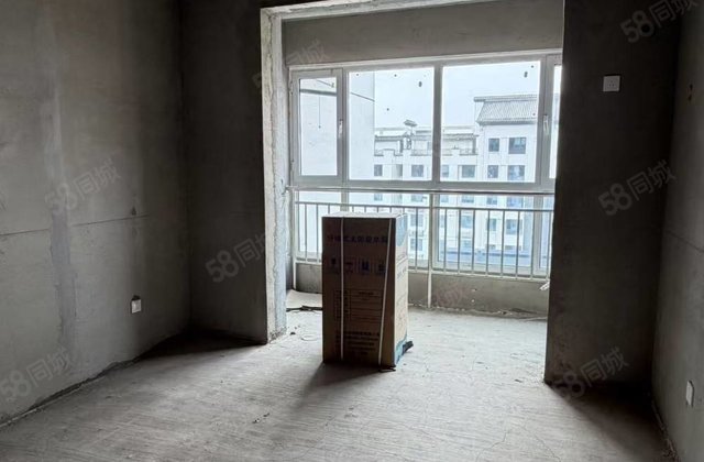 中景尚都3室2厅139㎡49万二手房图片