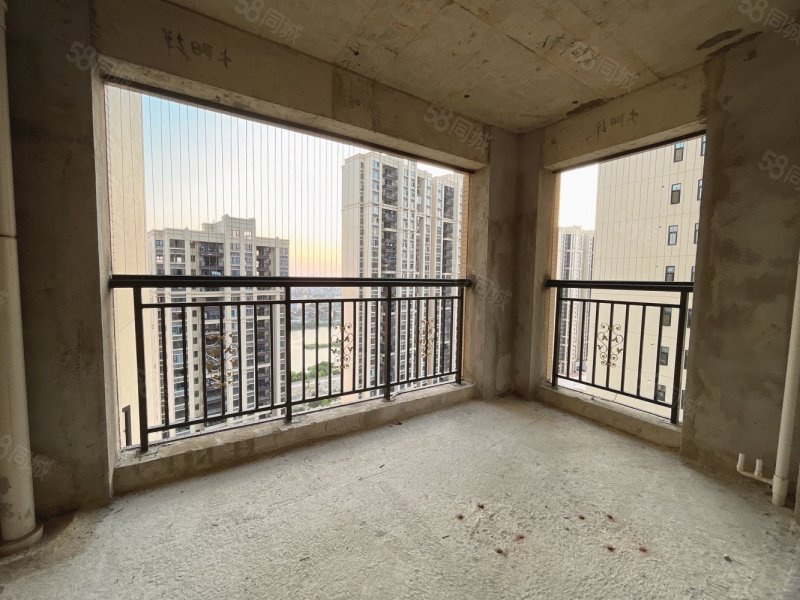 榕水湾3室2厅2卫138㎡南北131万