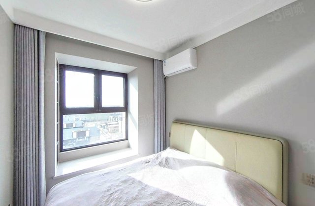 龙湖云河砚3室2厅105.63㎡348万二手房图片