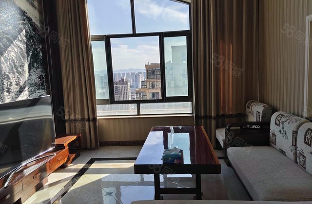 金桥水岸花园4室2厅157㎡368万二手房图片