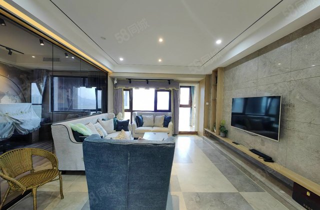 怡河园4室2厅140.8㎡108万二手房图片