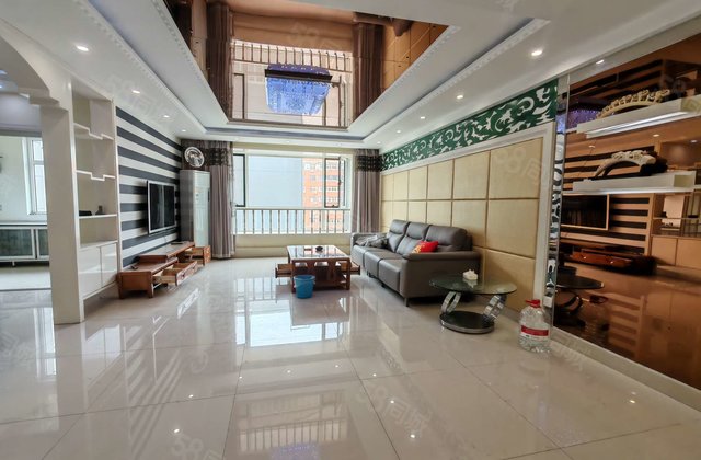 急售 湖边 东昌华庭 电梯好楼层 180多平 三室两厅两卫