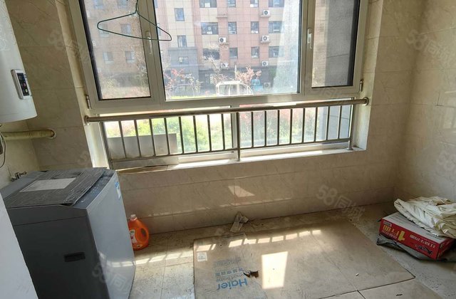 嘉明 双卫格局 刚需小三居 次新小区 南北通透 商品住宅