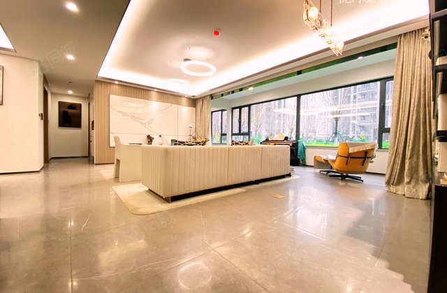 蓝光中南林樾3室2厅142㎡119万二手房图片