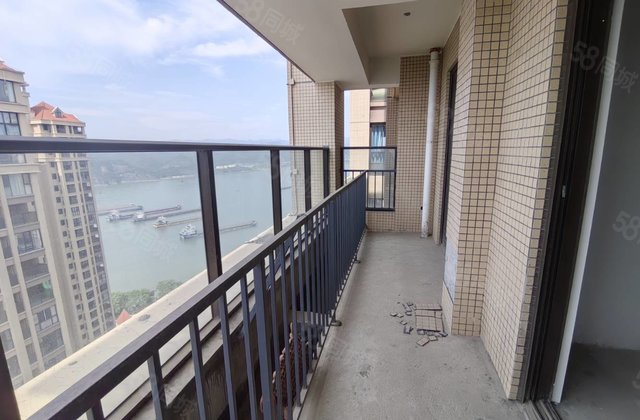 中铁龙盘湖世纪山水(公寓住宅)3室2厅104.03㎡49万二手房图片