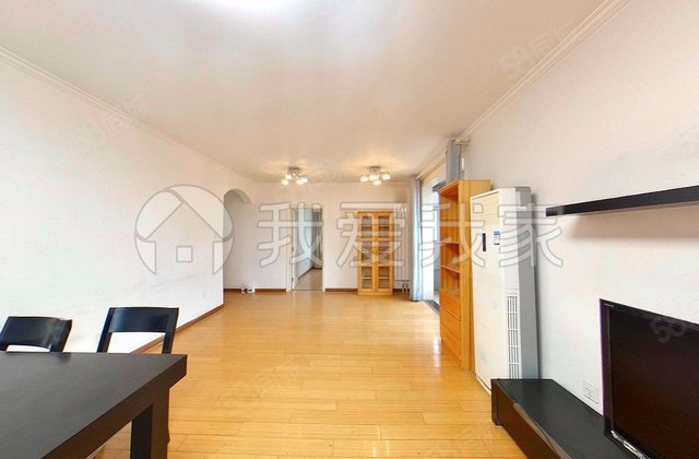 中海城香克林3室1厅143.36㎡666万二手房图片