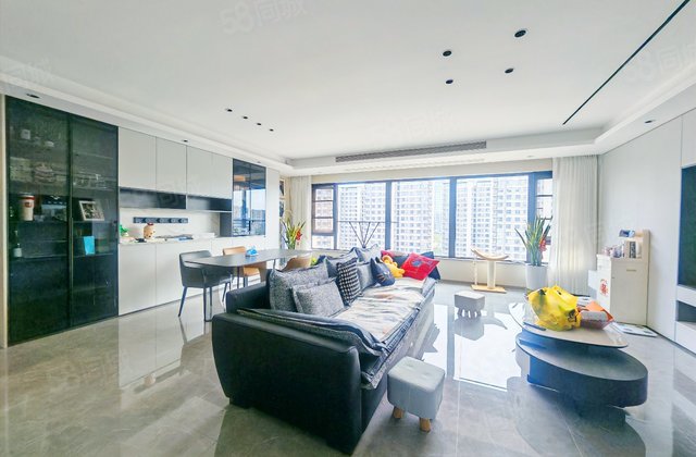 华润置地建发天府和鸣4室2厅140.13㎡390万二手房图片