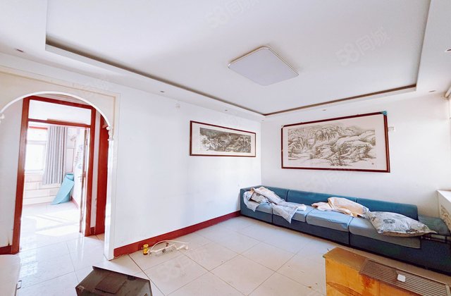 龙山花园小区 出行方便 正规商品房 小三房 商圈成熟