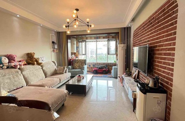 中华路月季公园 九州国际 8楼精装 一梯两户带车储 南北通透